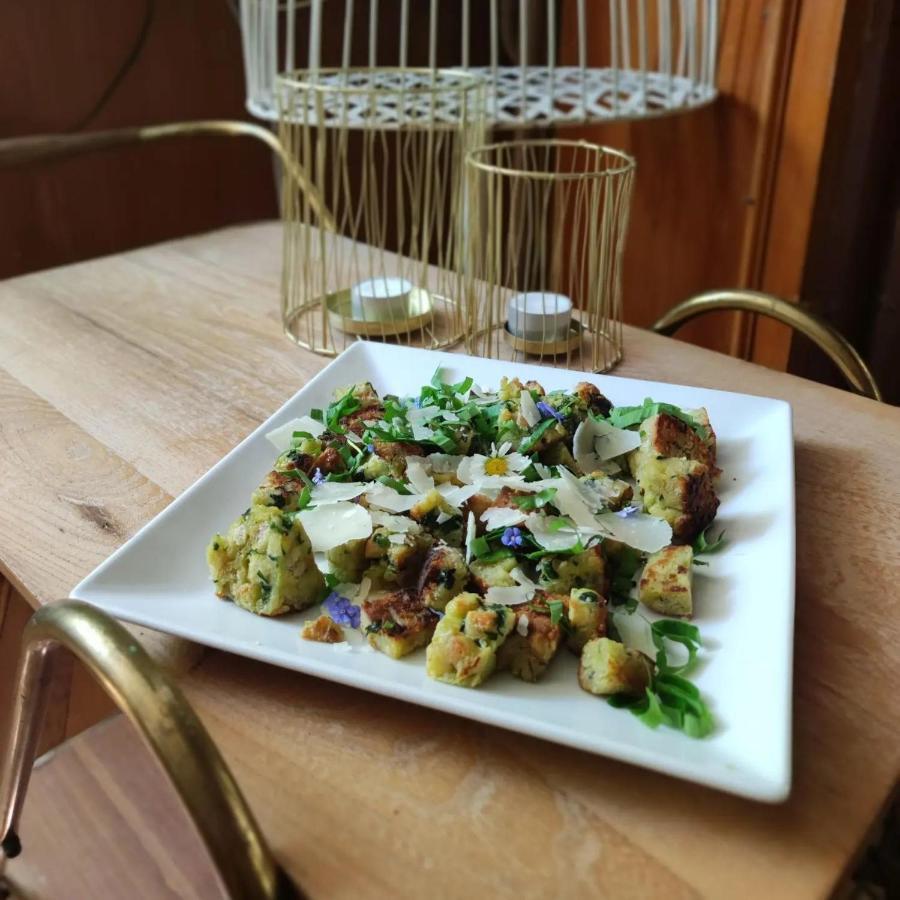 Gasthof Hotel Zur Post Egloffstein Kültér fotó