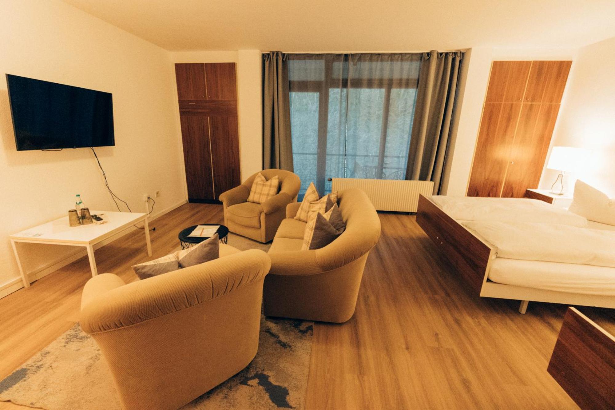 Gasthof Hotel Zur Post Egloffstein Kültér fotó