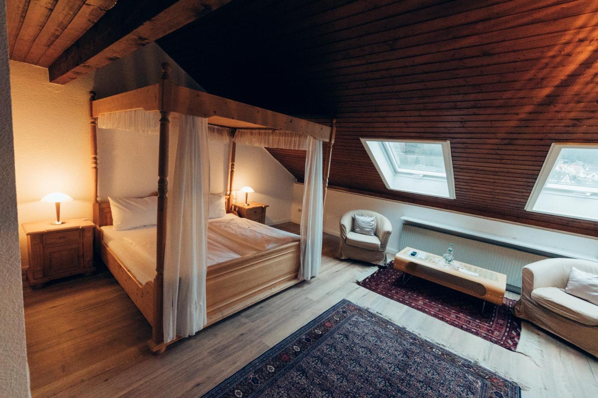 Gasthof Hotel Zur Post Egloffstein Kültér fotó