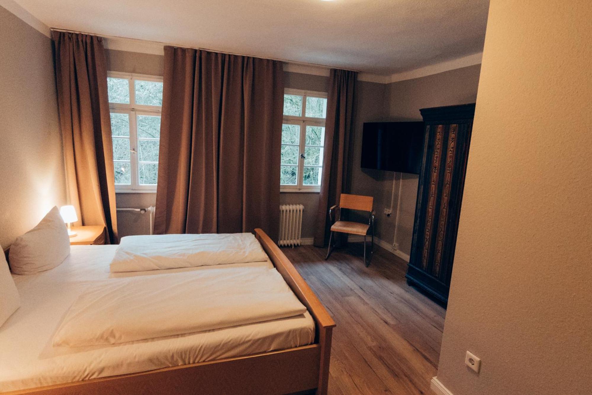 Gasthof Hotel Zur Post Egloffstein Kültér fotó