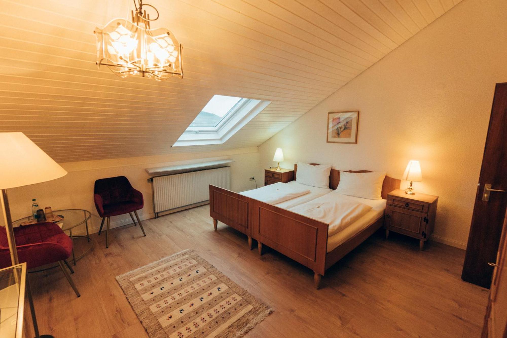 Gasthof Hotel Zur Post Egloffstein Kültér fotó