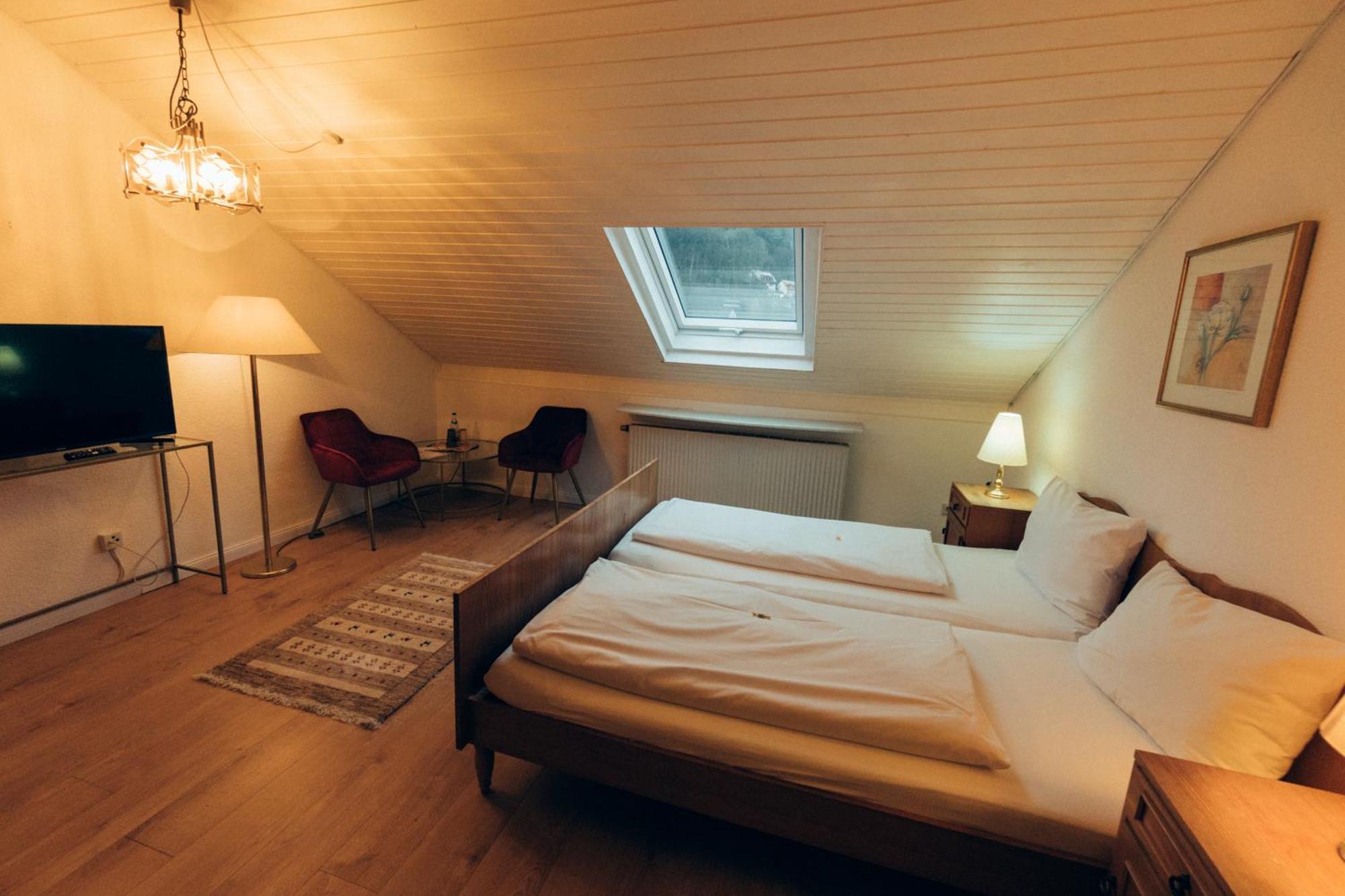 Gasthof Hotel Zur Post Egloffstein Kültér fotó
