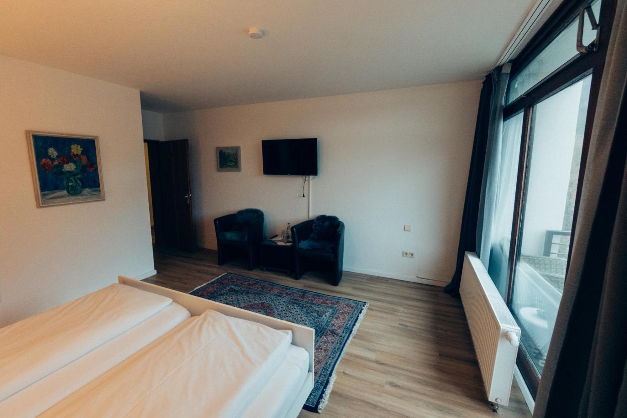Gasthof Hotel Zur Post Egloffstein Kültér fotó