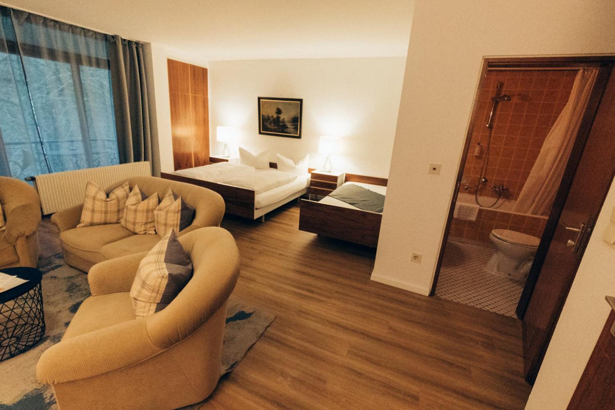 Gasthof Hotel Zur Post Egloffstein Kültér fotó