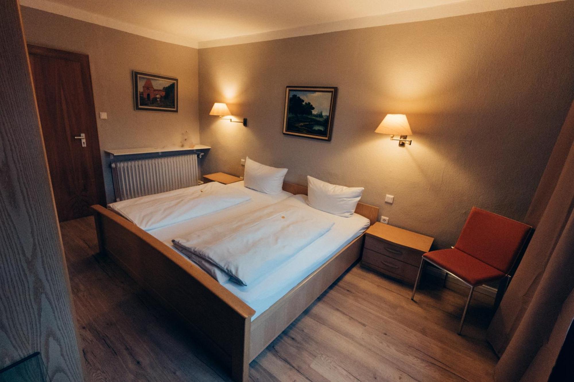 Gasthof Hotel Zur Post Egloffstein Kültér fotó